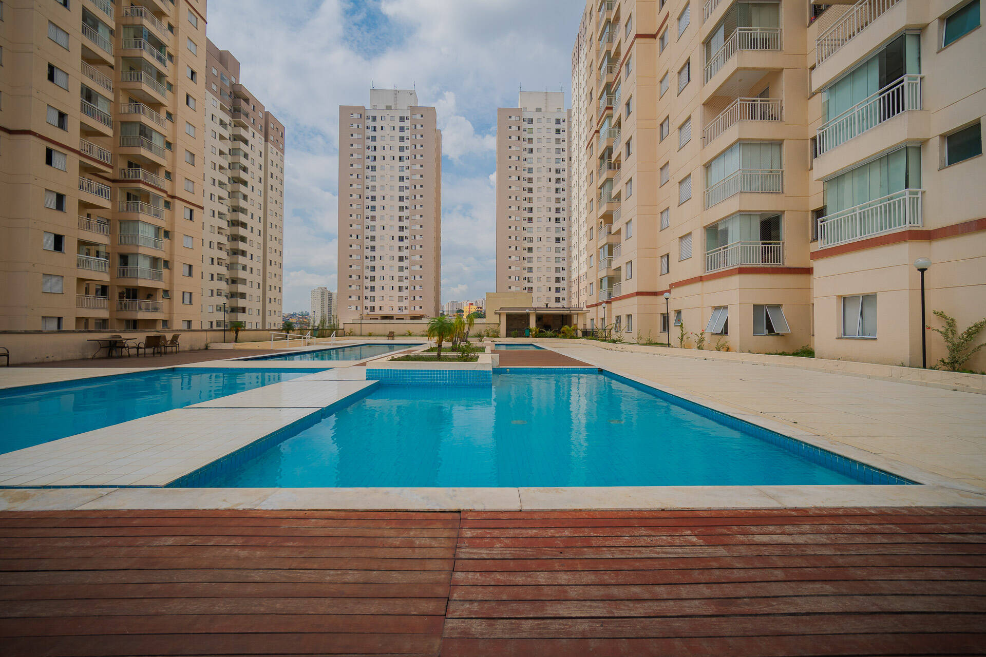 Apartamento à venda com 2 quartos, 57m² - Foto 1