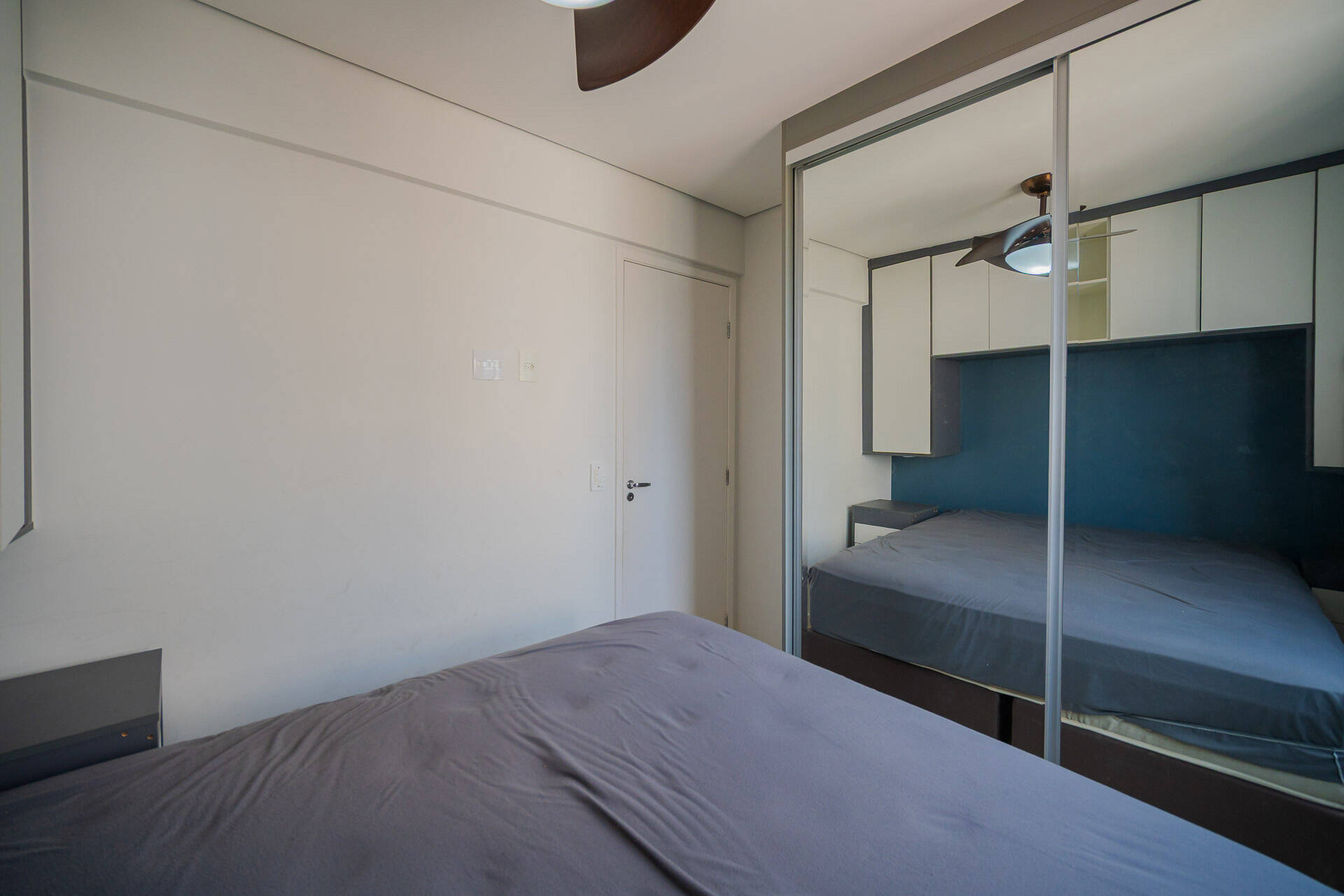 Apartamento à venda com 2 quartos, 57m² - Foto 2