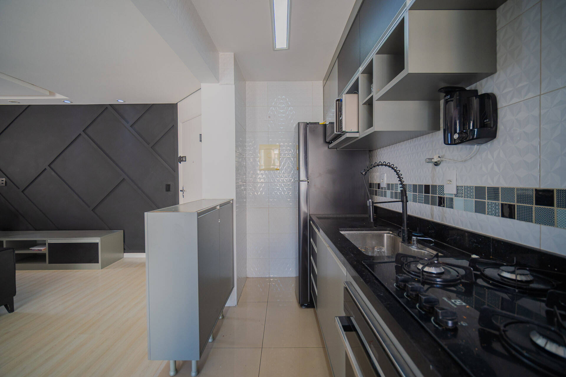 Apartamento à venda com 2 quartos, 57m² - Foto 18