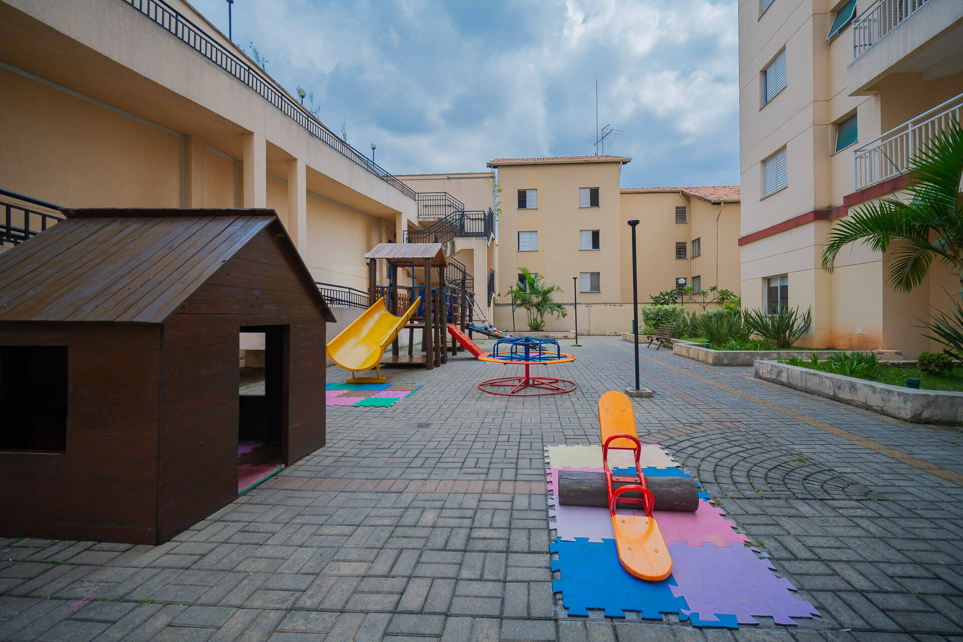 Apartamento à venda com 2 quartos, 57m² - Foto 23