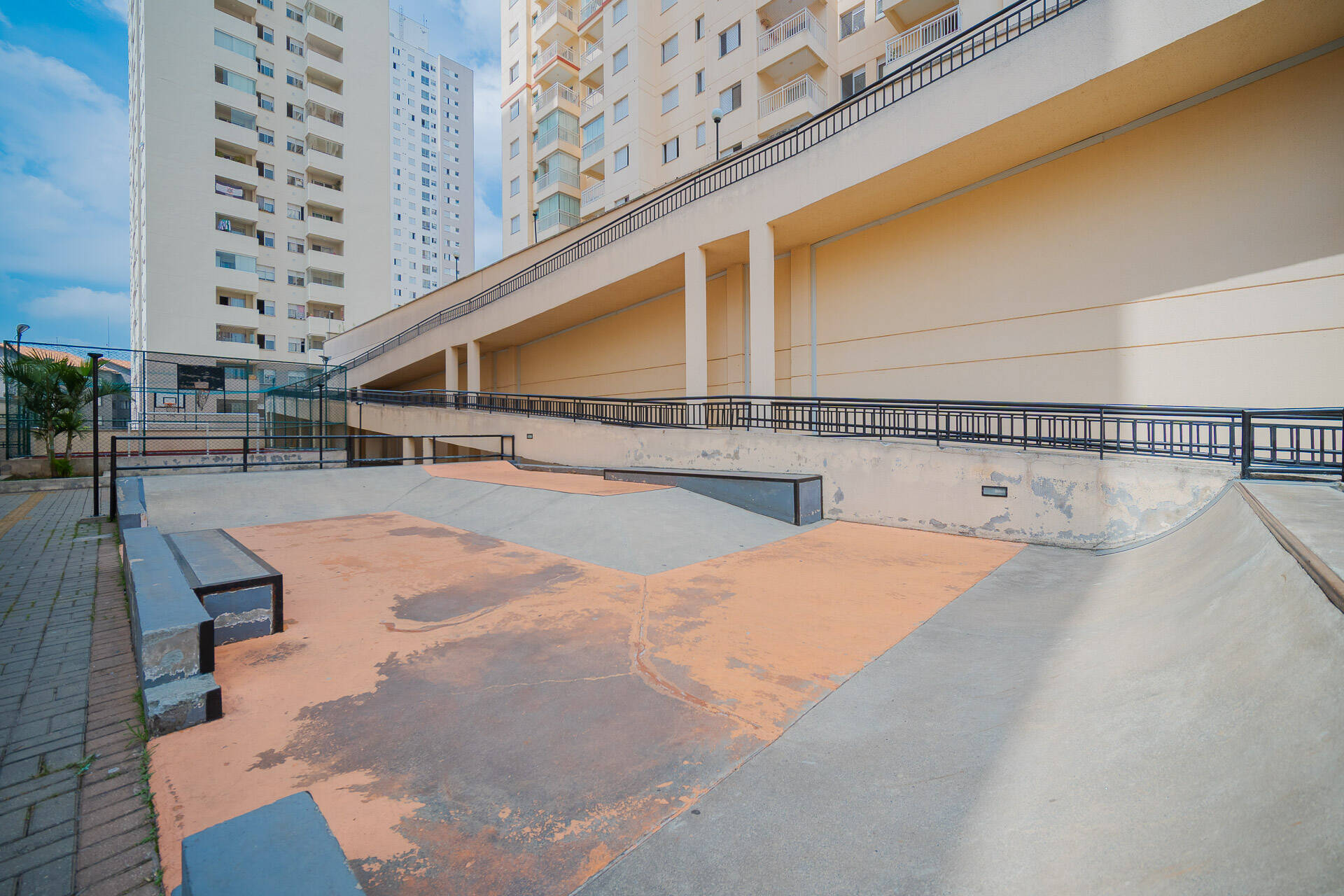Apartamento à venda com 2 quartos, 57m² - Foto 25
