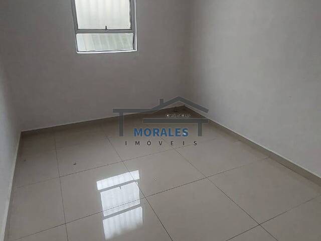 Apartamento para Venda em Carapicuíba - 5