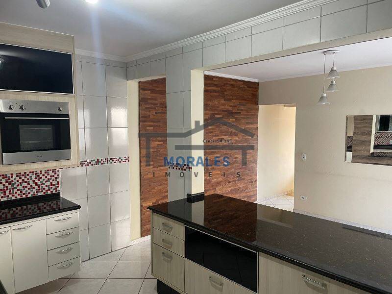 Casa à venda com 3 quartos, 143m² - Foto 1