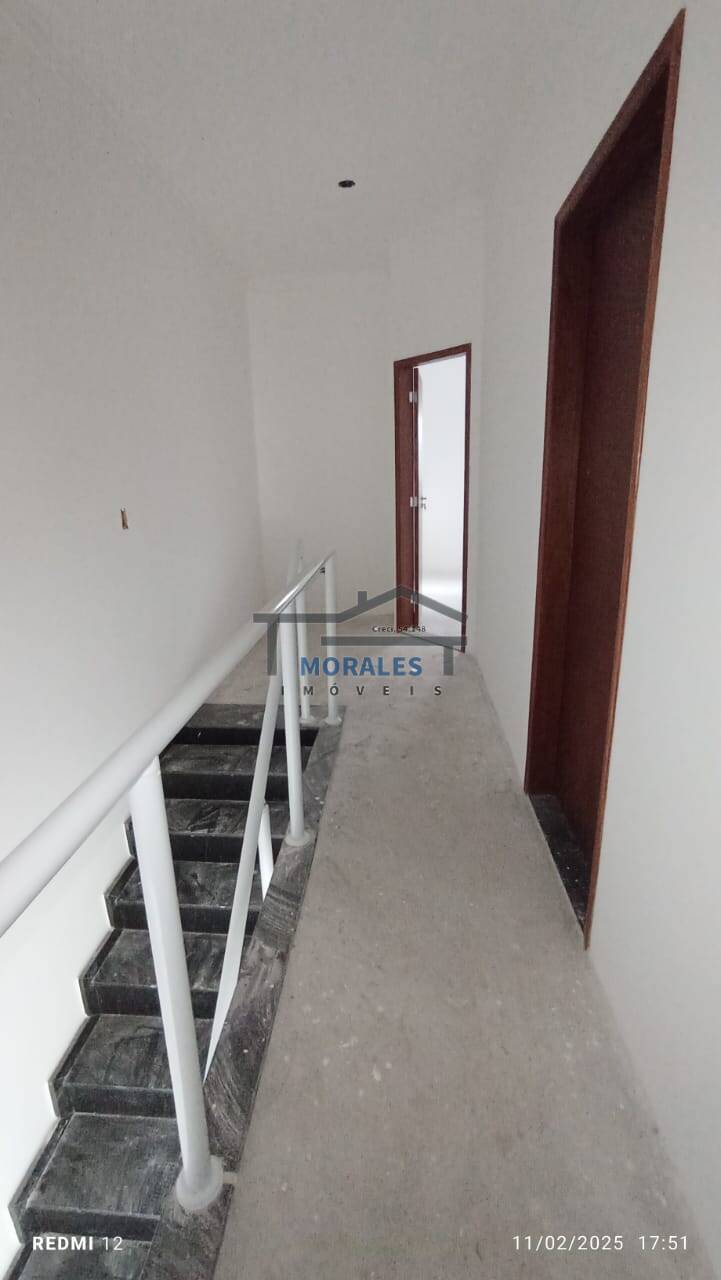 Casa à venda com 3 quartos, 180m² - Foto 17