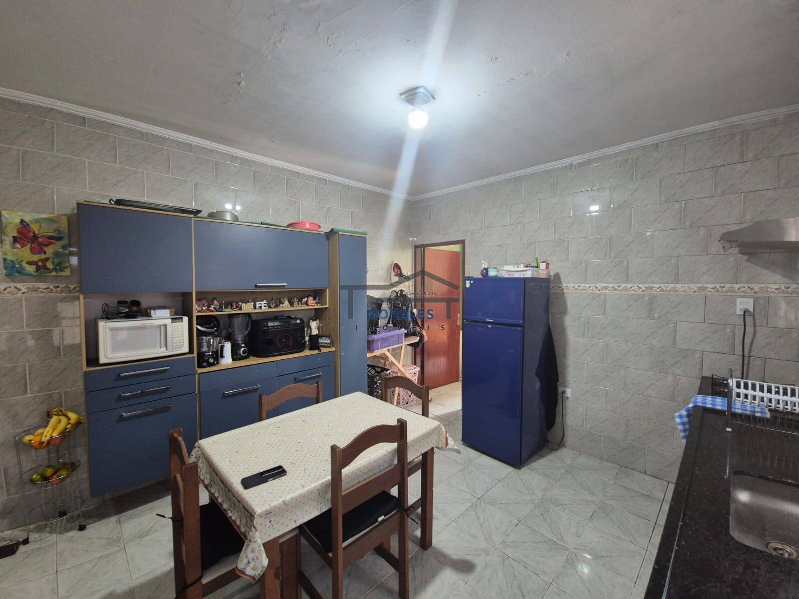Casa à venda com 1 quarto, 100m² - Foto 4